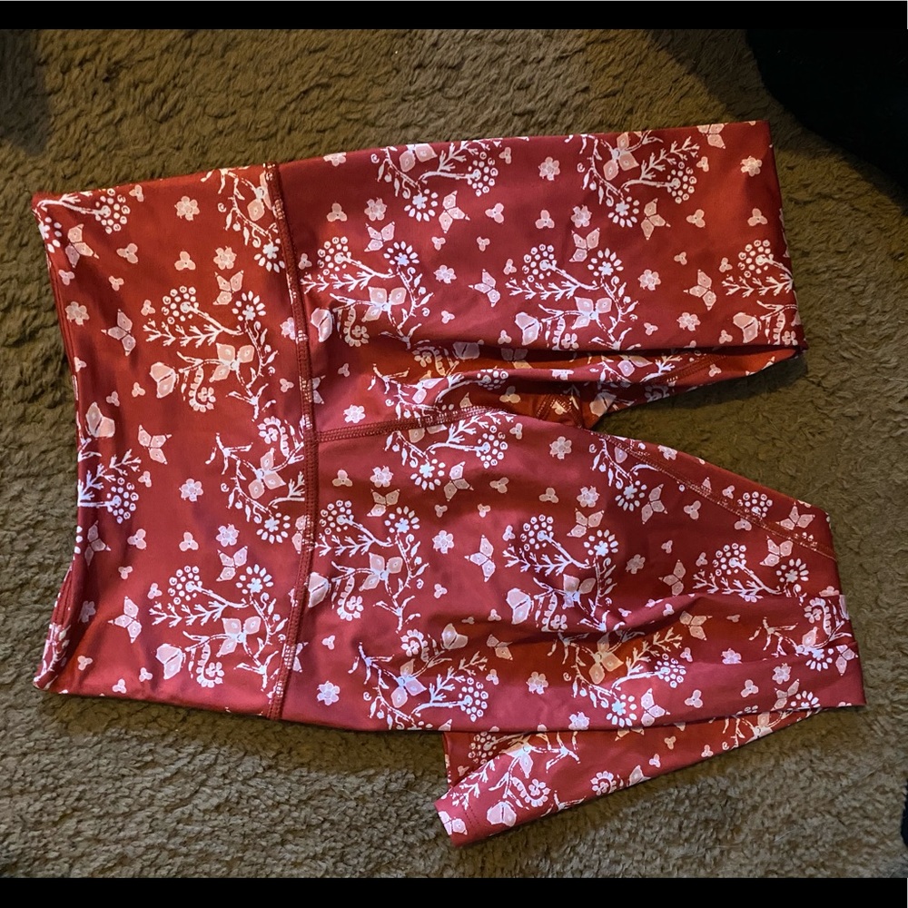 High Waisted Beyond Yoga Capris